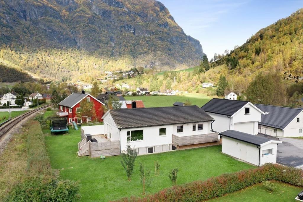 Villa Fint Hus I Flam Aurland Exterior foto